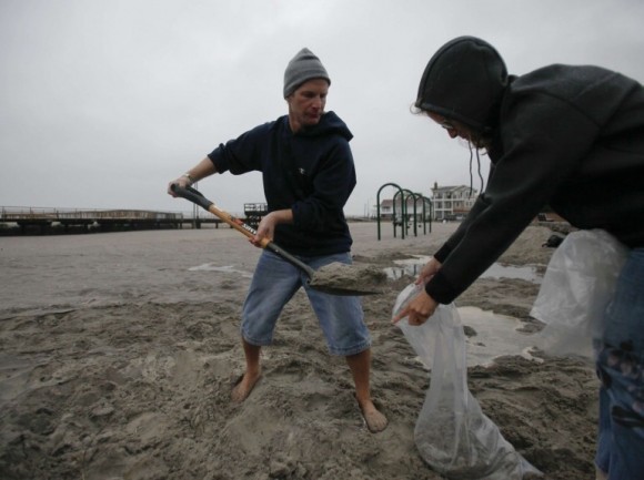 Sandy Ouragan - Collecte de sable sur une plage de Ventnor (New Jersey)