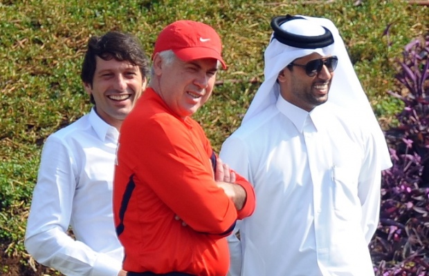 Leonardo, Carlo Ancelotti et Nasser Al-Kheleifi (PSG)