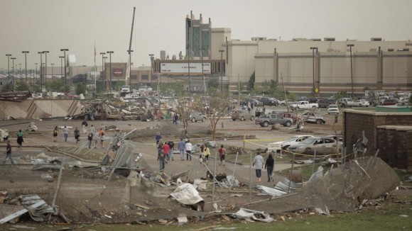 Un groupe facebook aide les sinistrés du tornade d'Oklahoma à restituer leurs biens