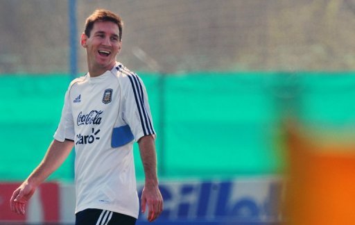 Équipe nationale de football avant l'Argentin Lionel Messi participe à une session de formation à Ezeiza, Buenos Aires, le 6 Septembre 2013.