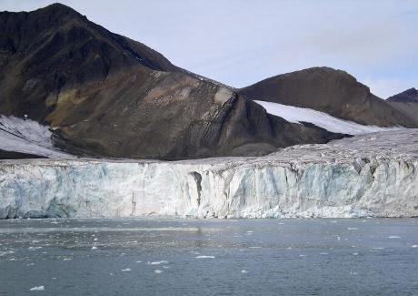 Arctique: vers une fonte record de la calotte glaciaire