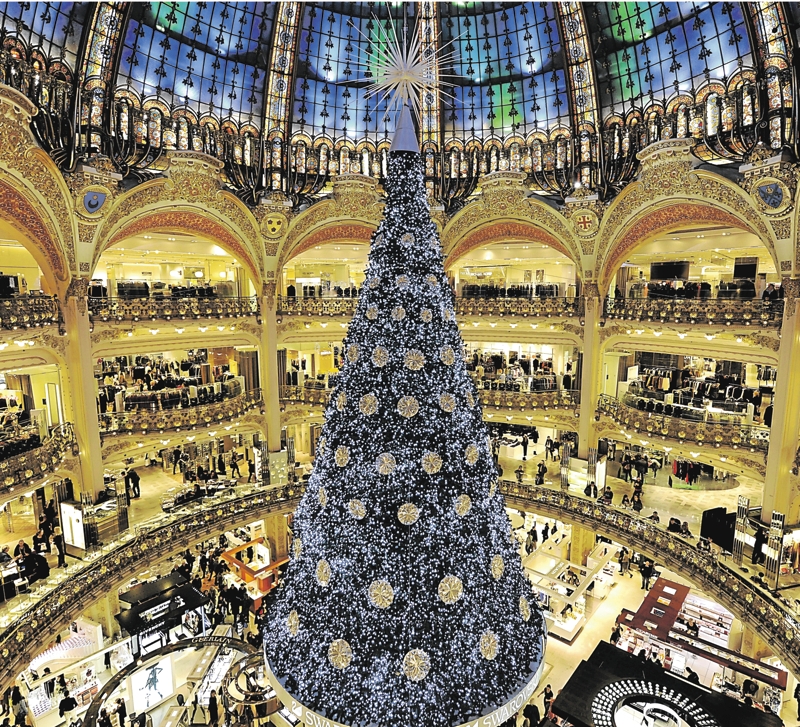 Zone Interdite sur les fêtes de fin d'année et la folie des magasins ce 27 décembre sur M6