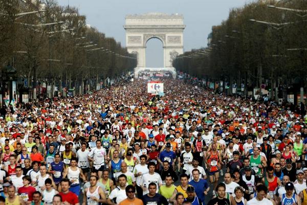 La course à pied du marathon de Paris 2016 se dévoile au monde entier