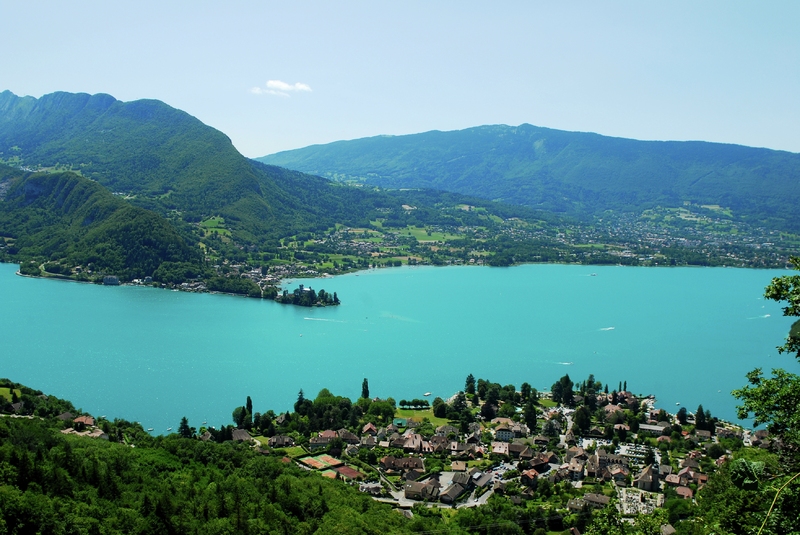 Replay vidéo Des Racines et des Ailes : Des lacs de Savoie aux lacs Italiens à revoir sur Internet