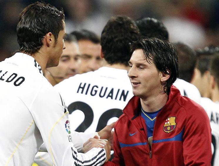 http://www.tixup.com/wp-content/uploads/2011/04/Cristiano-Ronaldo-Lionel-Messi.jpg