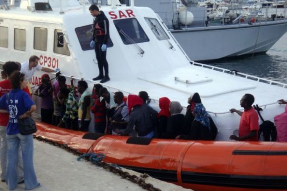 Tunisiens a Lampedusa - naufrage