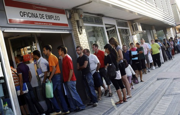 Le chômage poursuit sa progression en Espagne. Le mois d'août a enregistré une hausse de 2,4% (par rapport à juillet) du nombre de demandeurs d'emplois, qui est désormais de 3 626 080 personnes. Reuters