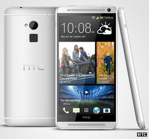 Le HTC One Max dispose d'un scanner d'empreintes digitales sur le dos