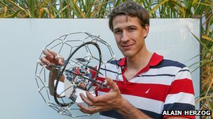 Le drone Gimball a été conçu pour être résistant en cas de catastrophe, explique le co-créateur Adrien Briod