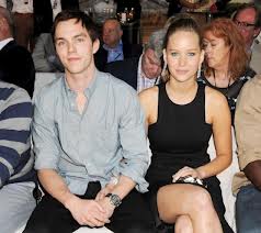 Nicholas Hoult et Jennifer Lawrence: de nouveau ensemble