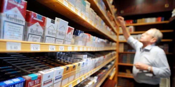 la baisse des ventre de cigarettes liée à l'augmentation des prix, au marché parallèle et à la e-cigarette