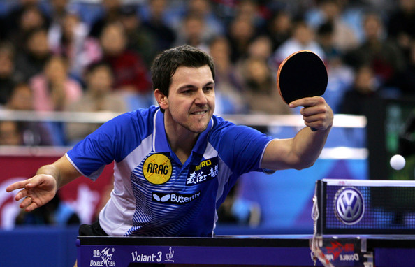 Le ping-pong et la présentation des Championnats d'Europe de tennis de table