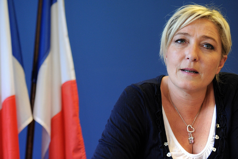 Marine Le Pen la dernière marche ? : Documentaire inédit à voir en vidéo sur France 3