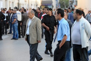 Répression violente d'une manifestation à Tunis