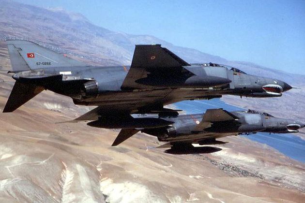 Avion F4 Turquie