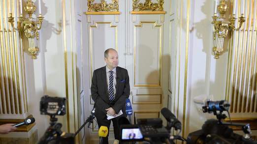 Peter Englund de l'Académie royale de Suède a annoncé le gagnant