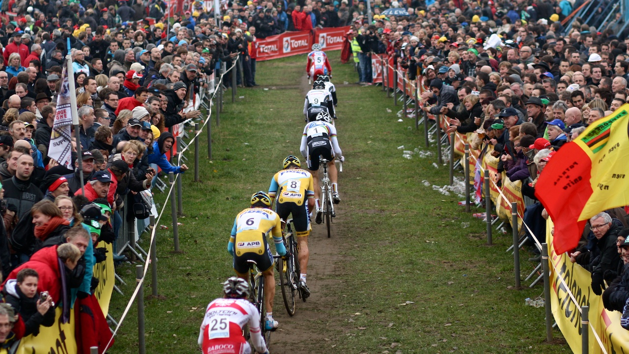 Présentation et résultats Cyclocross Superprestige Hoogstraten et résumé vidéo CONMEBOL Football de plage